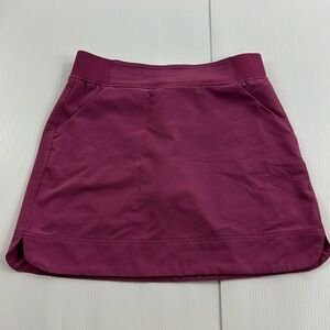 443. 32‎ Degrees Women's Magenta Skorts (M)